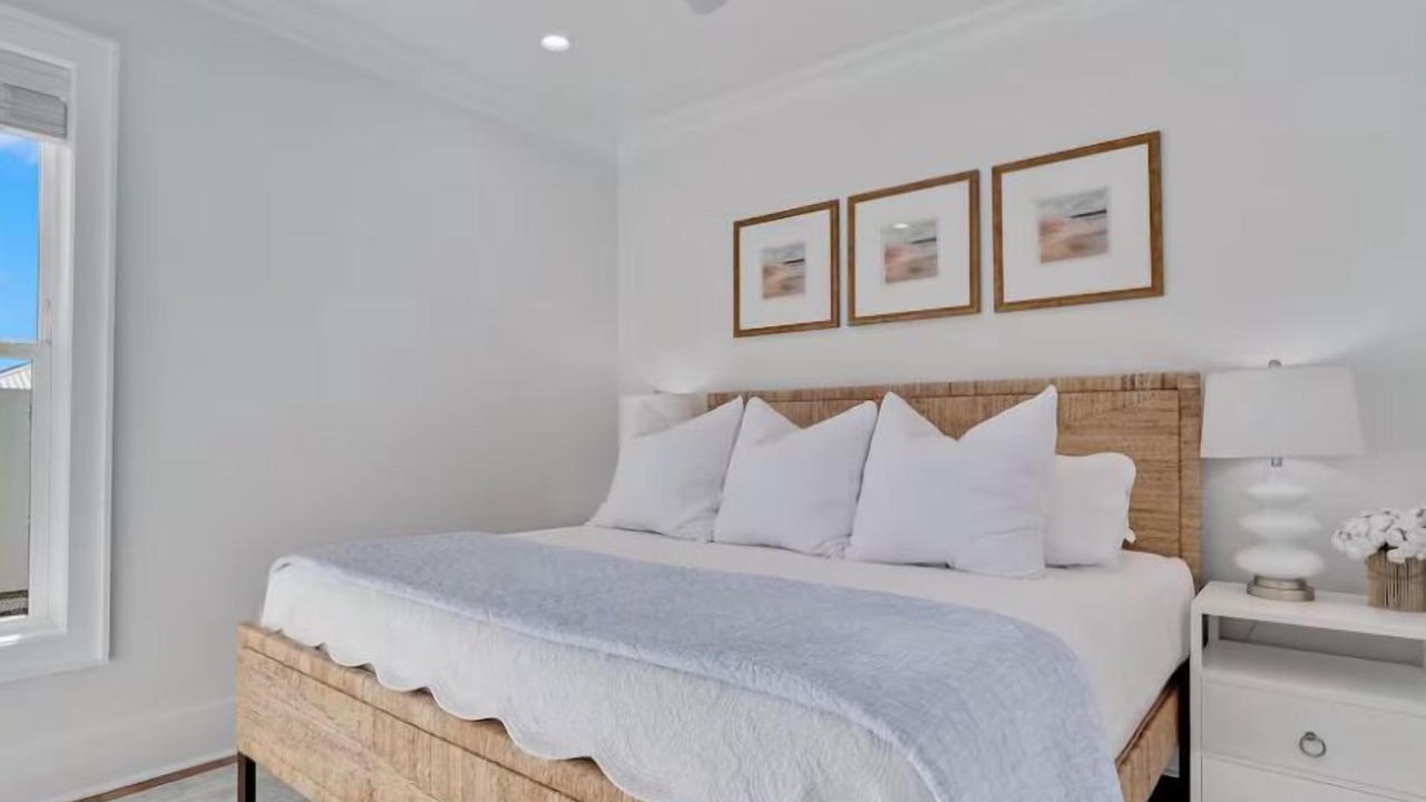 Photo of Bedroom in Gulf Shores