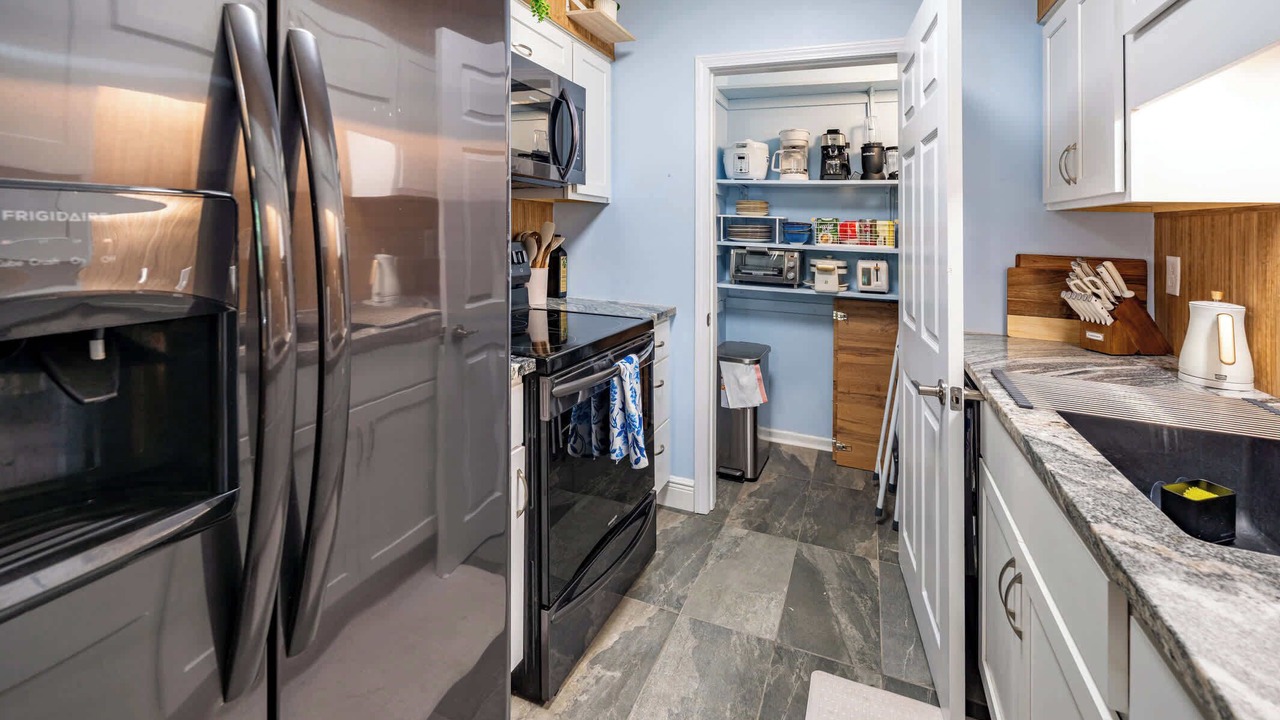 Photo of Kitchen in Mary Esther