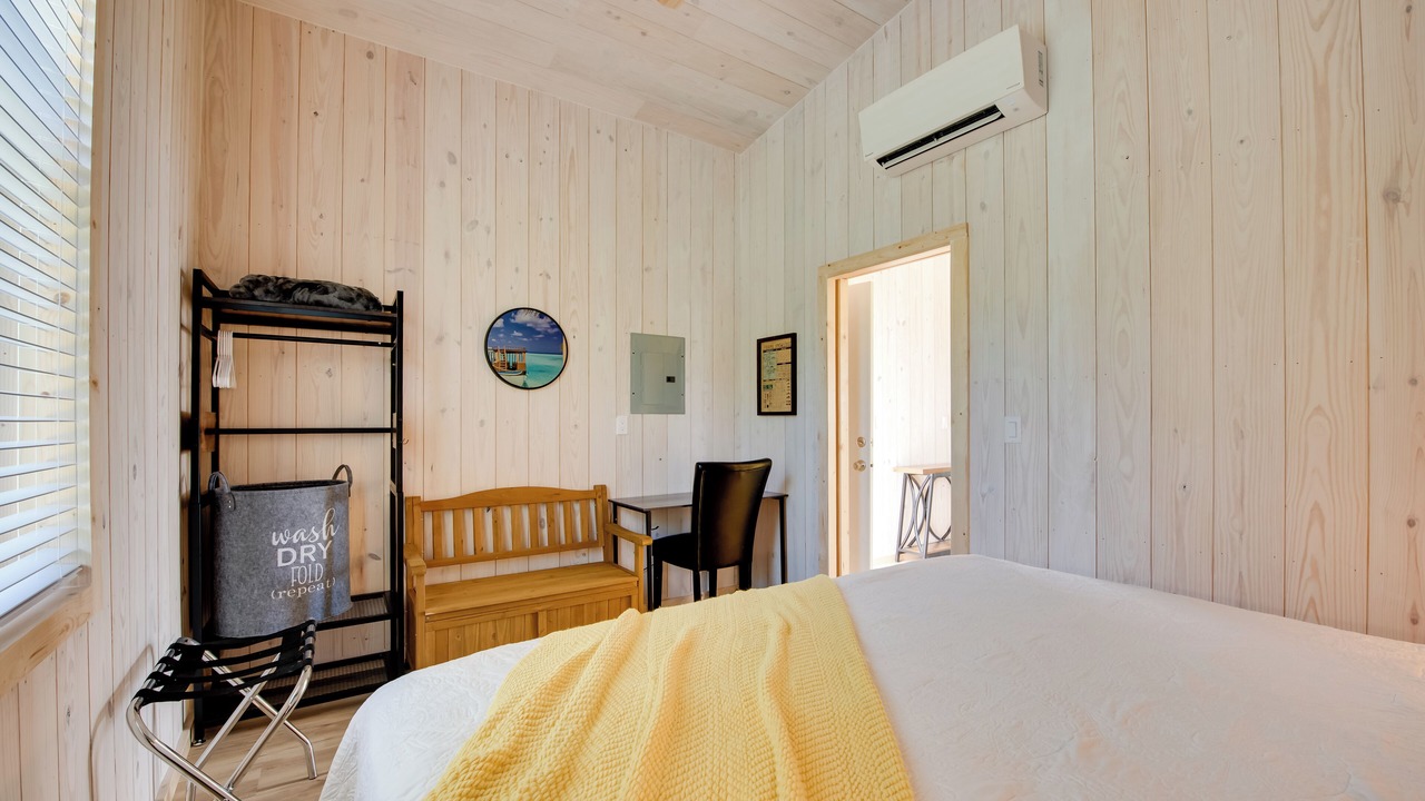 Photo of Bedroom in Carrabelle