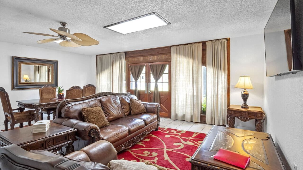 Photo of Livingroom in Durant