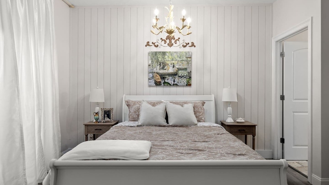 Photo of Bedroom in Long Beach
