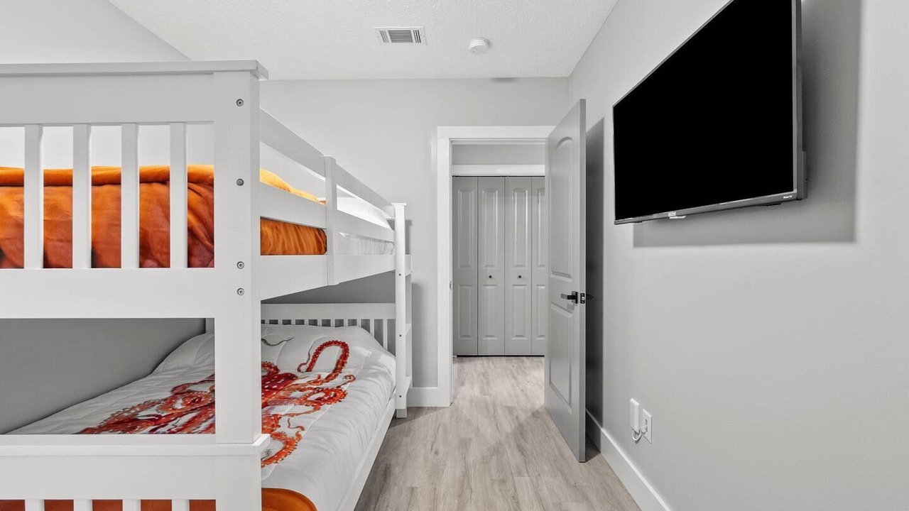 Photo of Bedroom in Long Beach