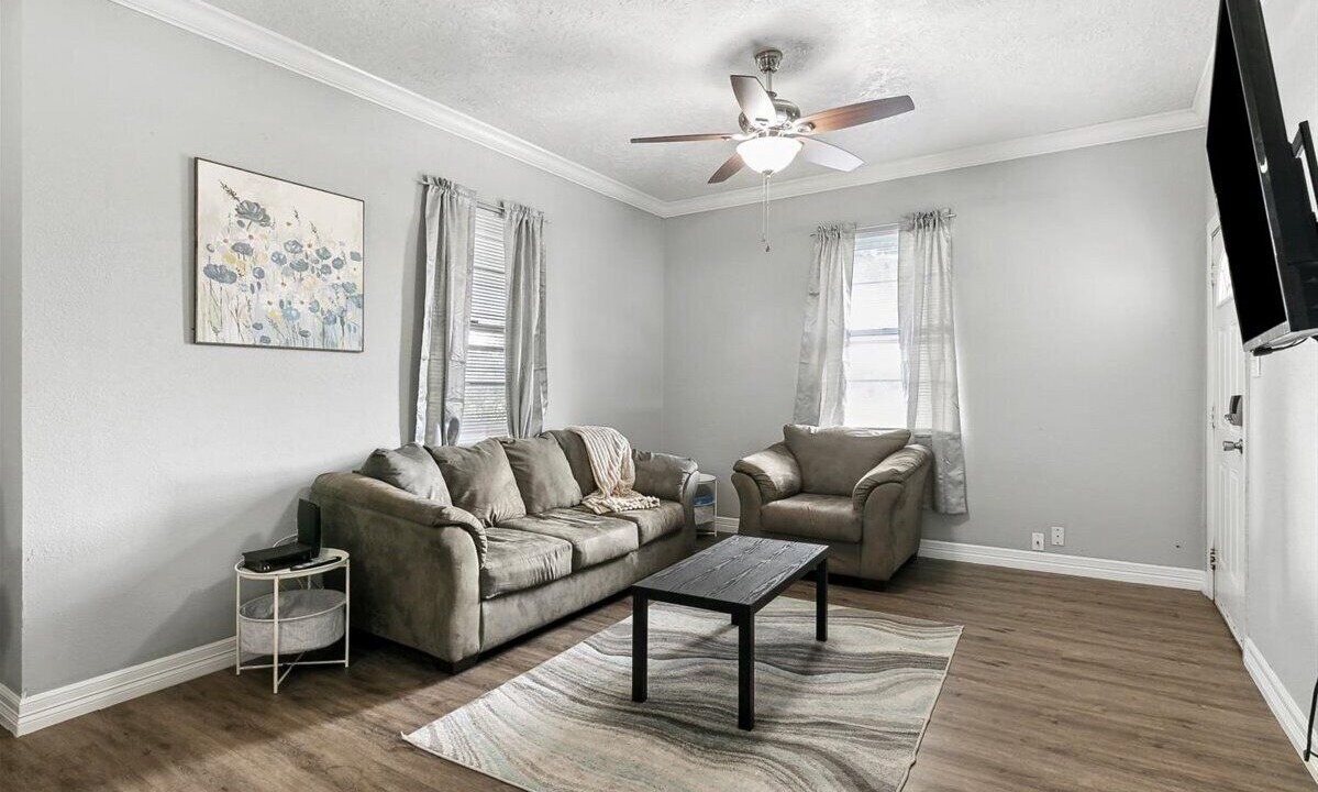 Photo of Livingroom in Groves