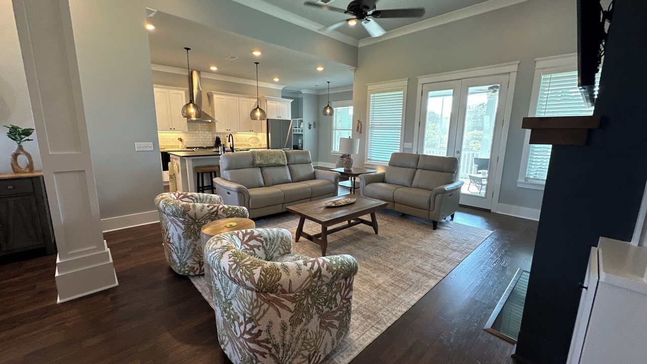 Photo of Livingroom in Long Beach