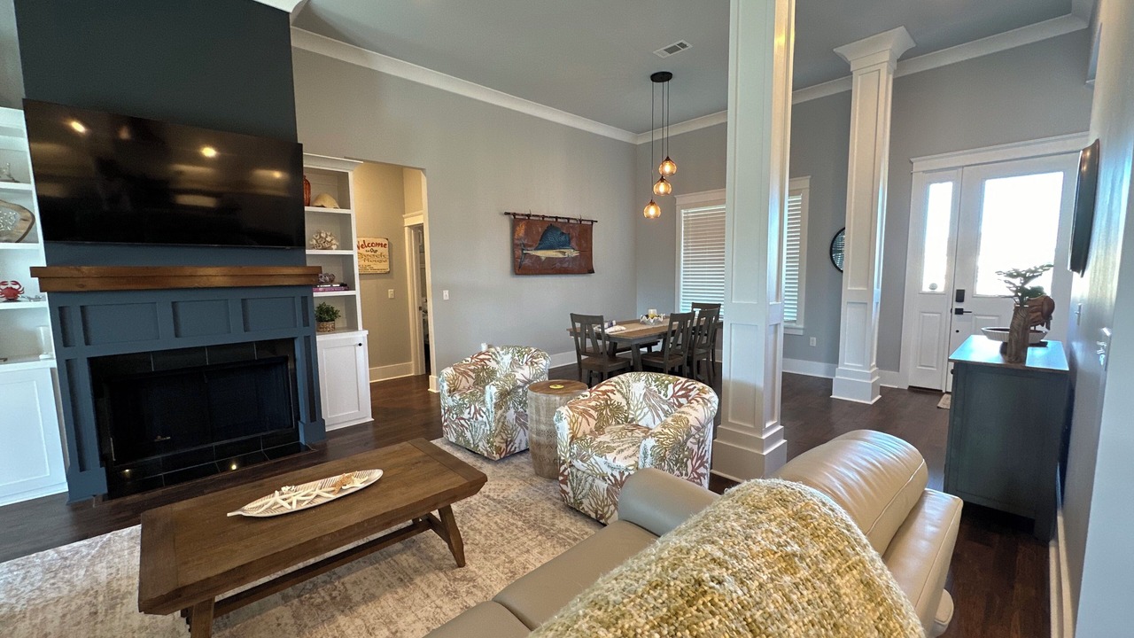 Photo of Livingroom in Long Beach