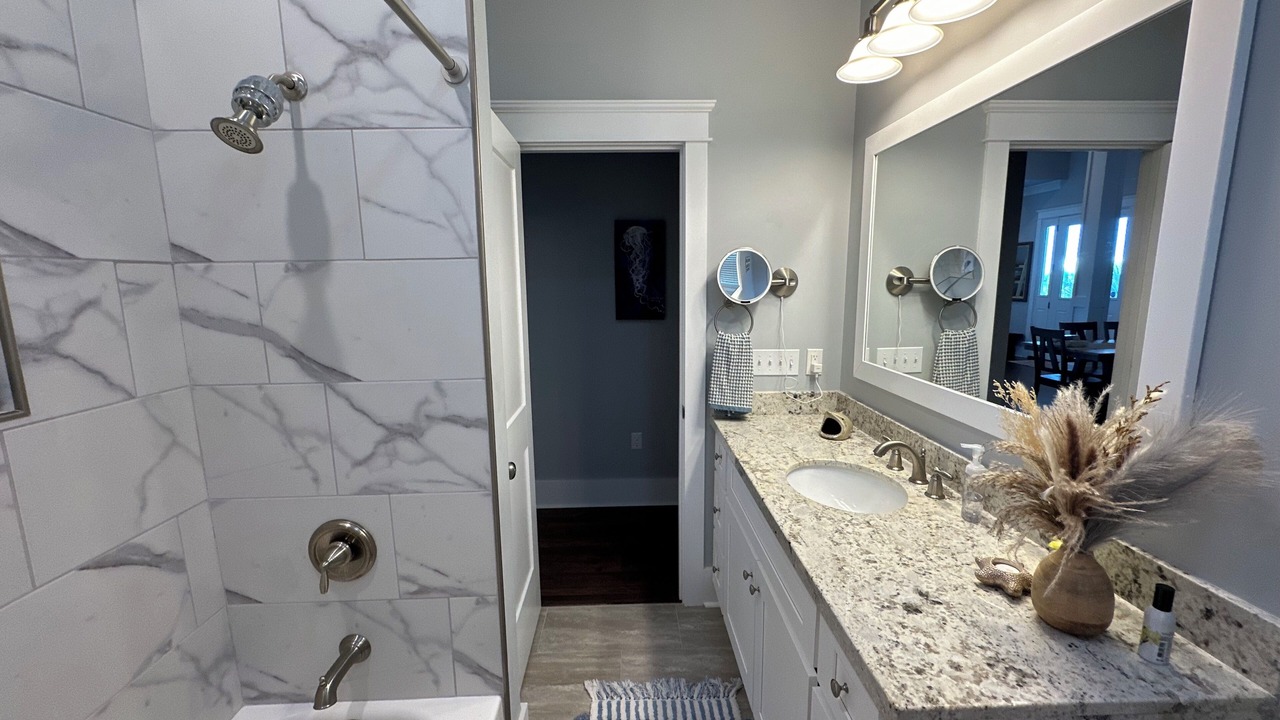 Photo of Bathroom in Long Beach