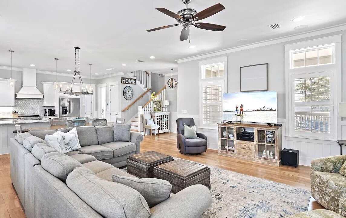 Photo of Livingroom in Dune Allen Beach