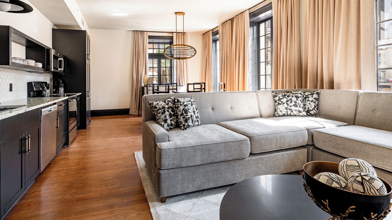 Photo of Livingroom in Central Business District