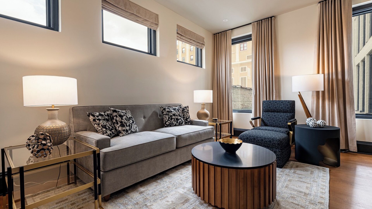 Photo of Livingroom in Central Business District