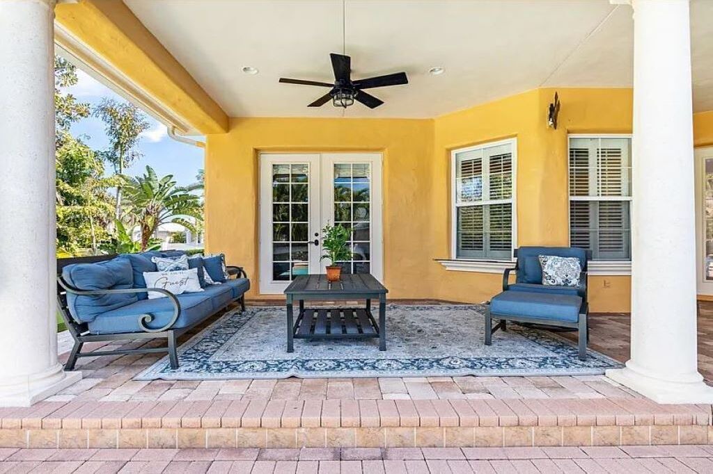 Photo of Patio Balcony in Tierra Verde
