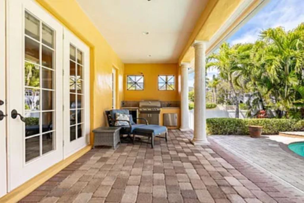 Photo of Patio Balcony in Tierra Verde