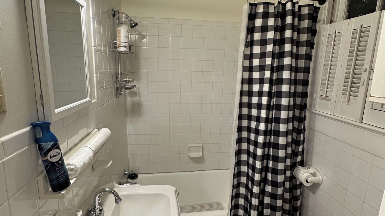 Photo of Bathroom in Highlands - Perkins