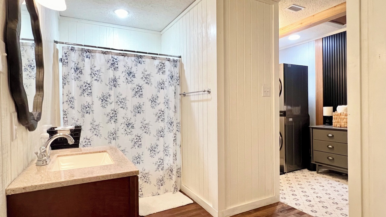 Photo of Bathroom in Lone Star