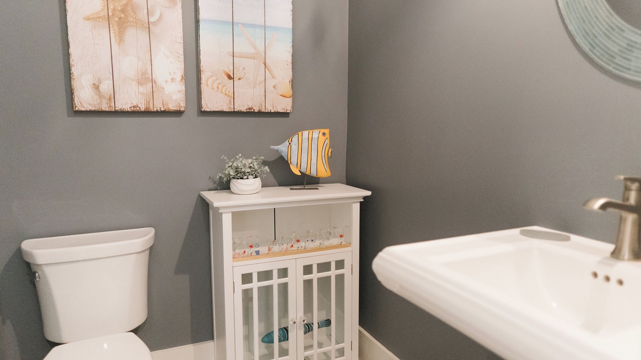 Photo of Bathroom in Cottage District