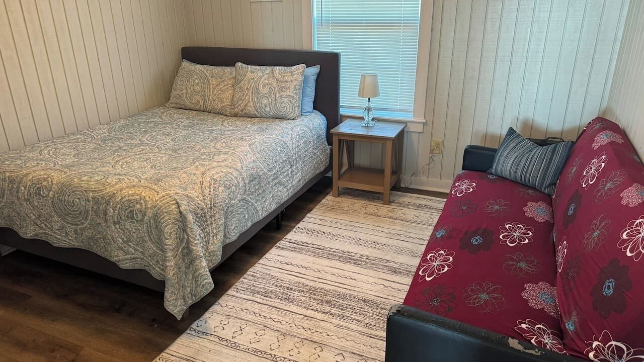 Photo of Bedroom in Holly Beach