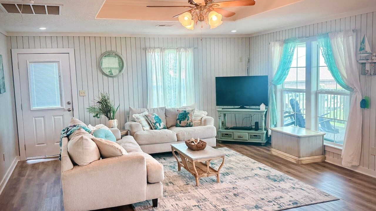 Photo of Livingroom in Holly Beach