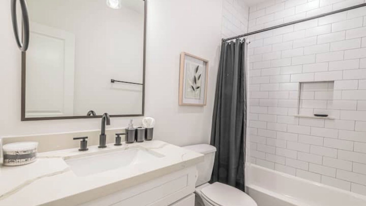 Photo of Bathroom in South Central Houston