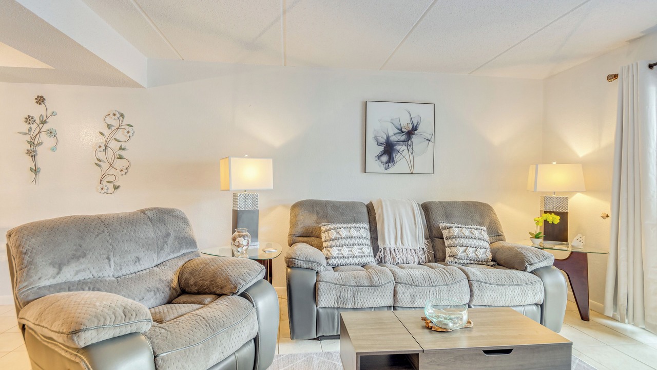 Photo of Livingroom in Mary Esther