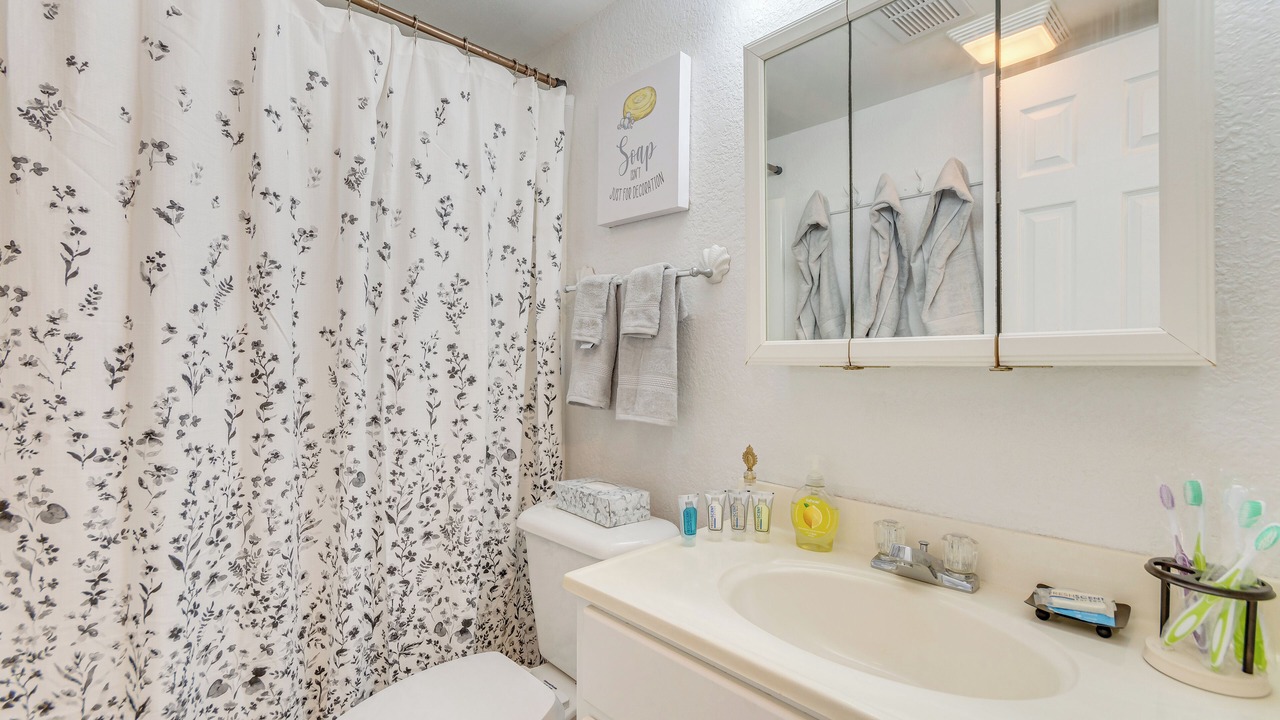 Photo of Bathroom in Mary Esther