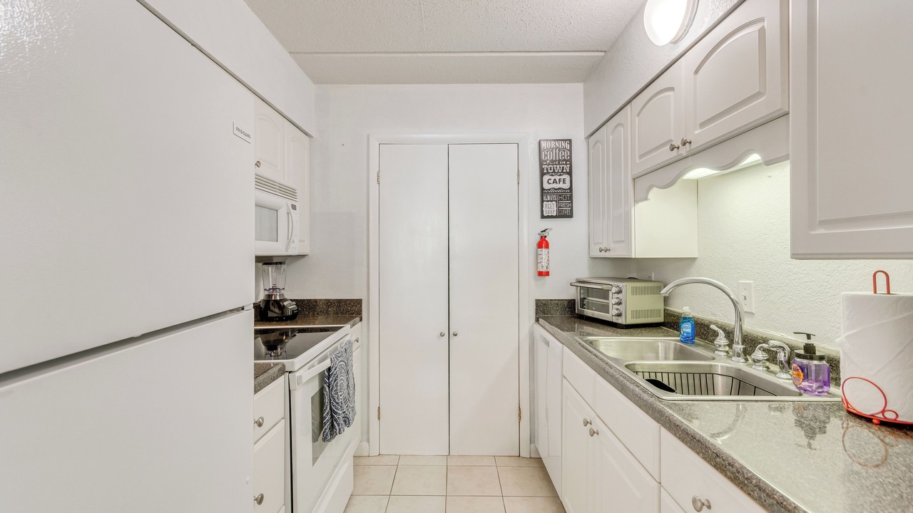 Photo of Kitchen in Mary Esther