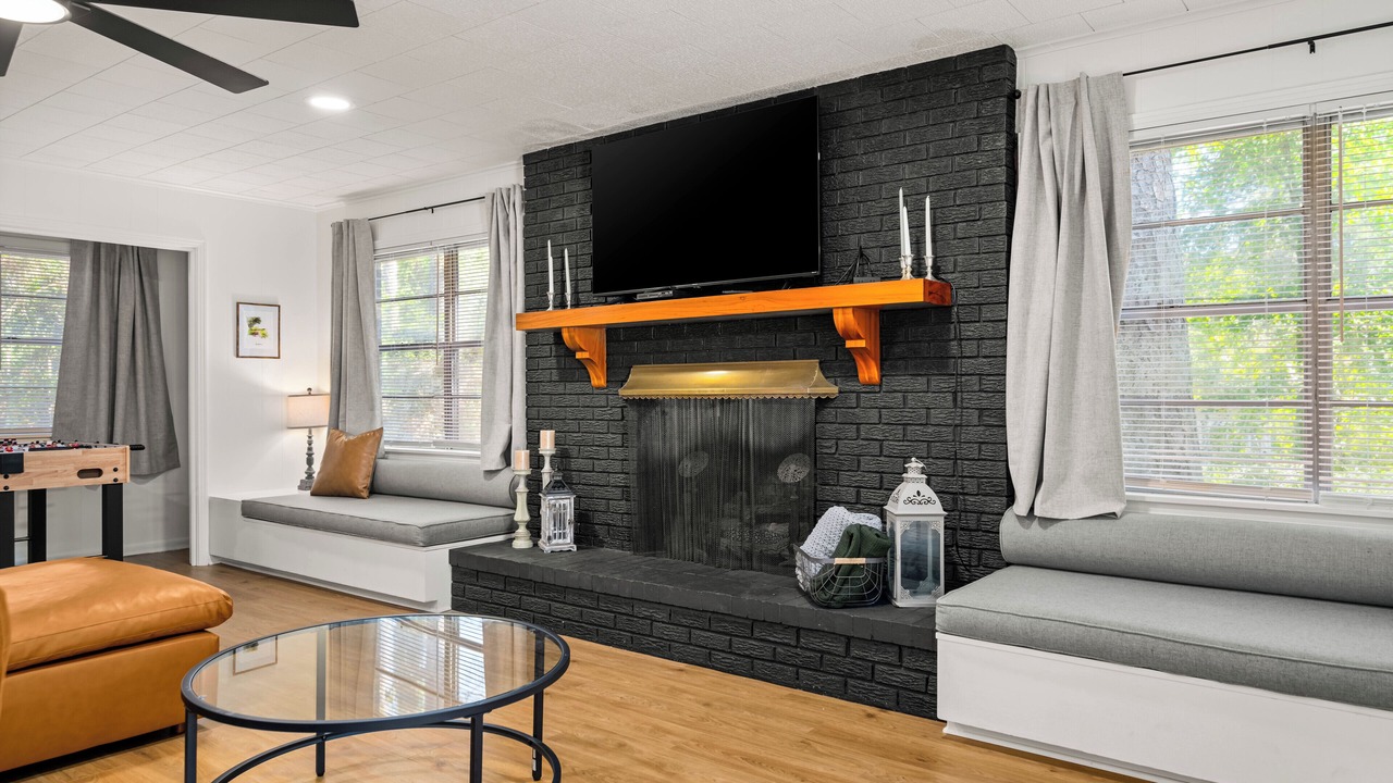 Photo of Livingroom in Pineville