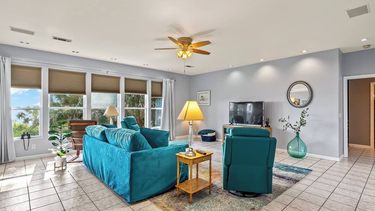 Photo of Livingroom in Panacea
