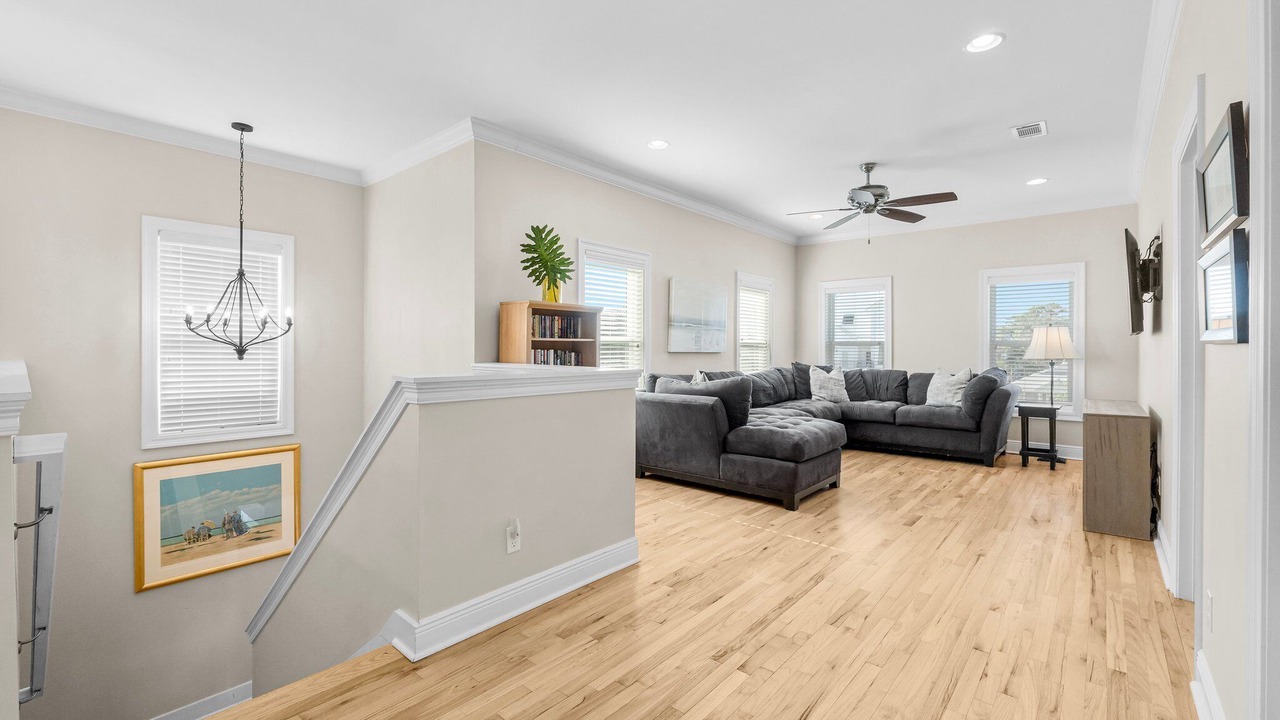 Photo of Bedroom in Crystal Beach
