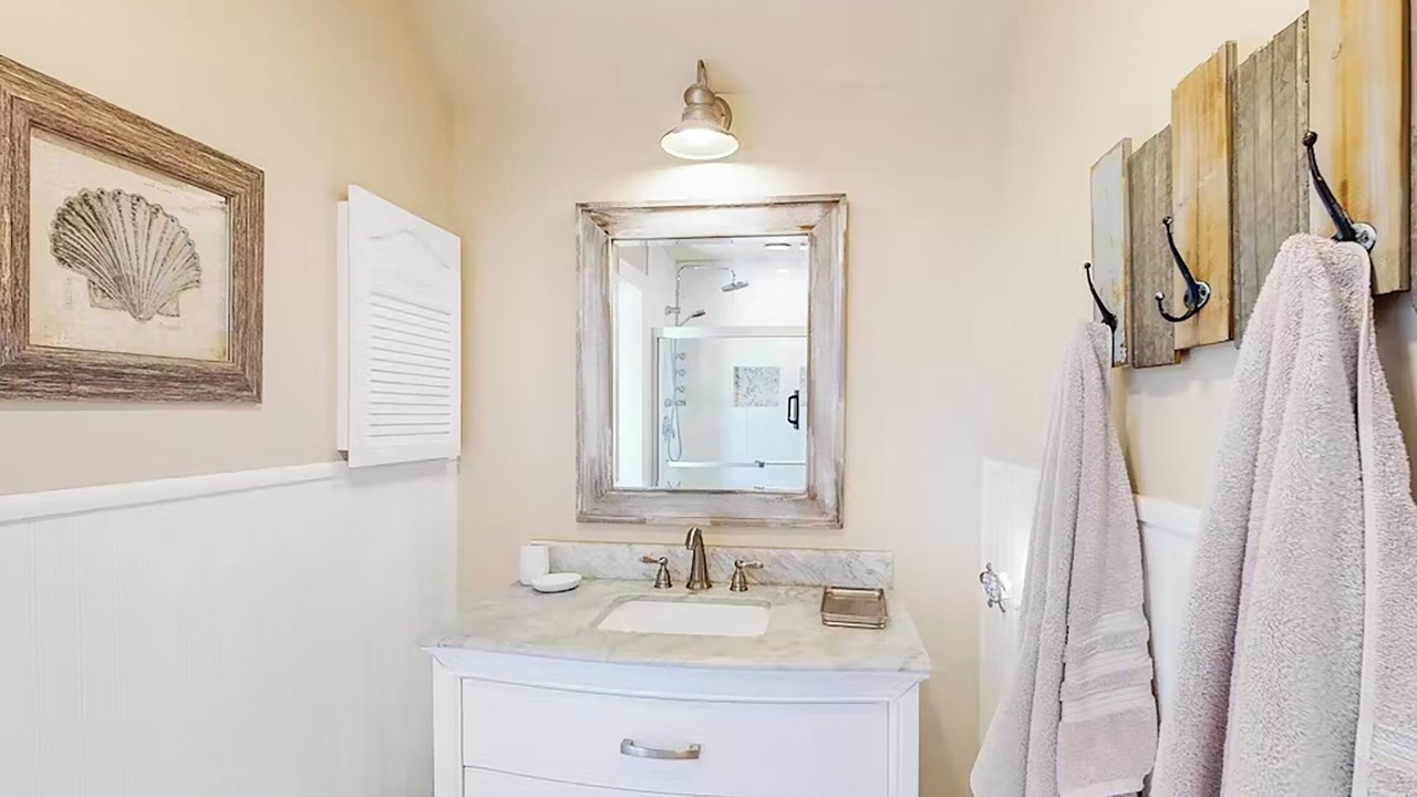 Photo of Bathroom in Upper Grand Lagoon