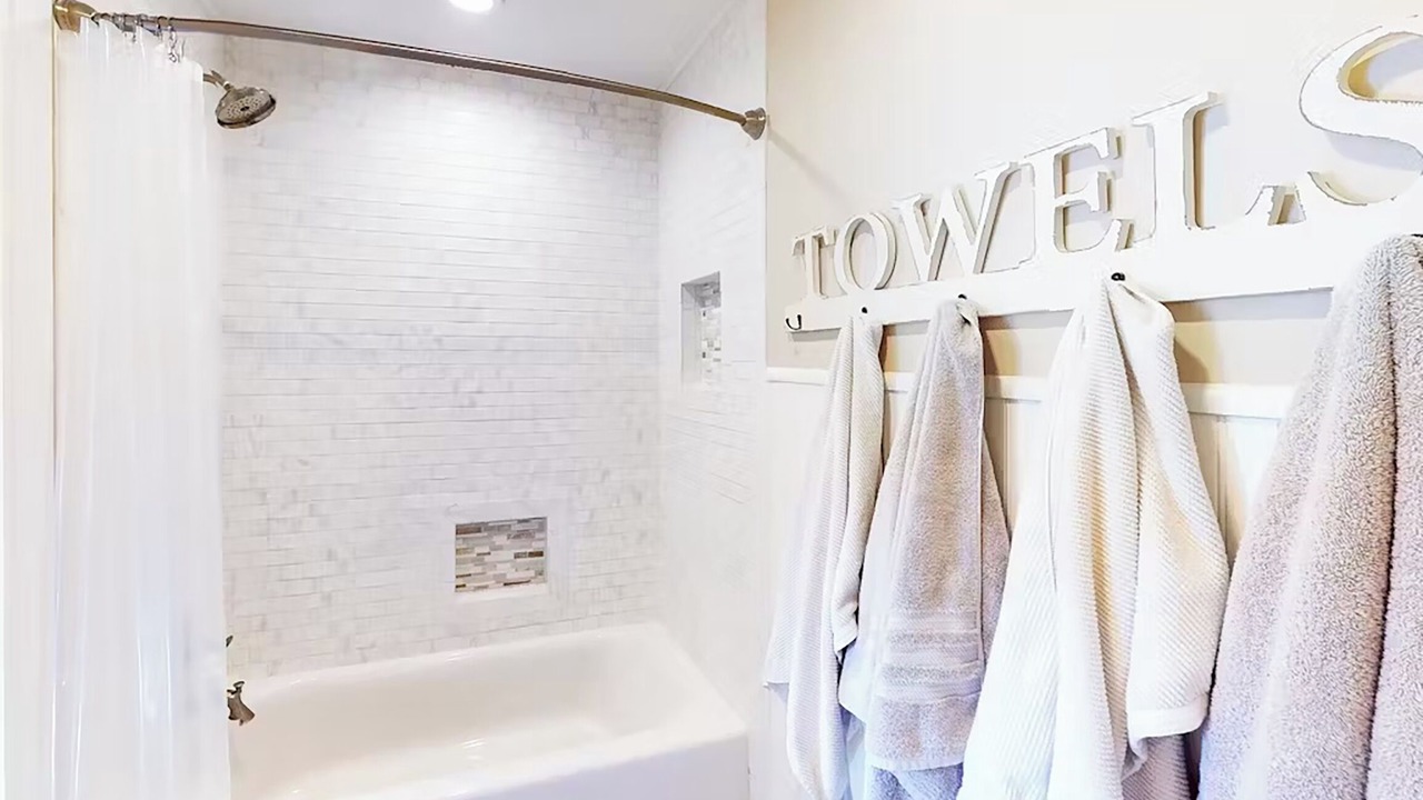 Photo of Bathroom in Upper Grand Lagoon