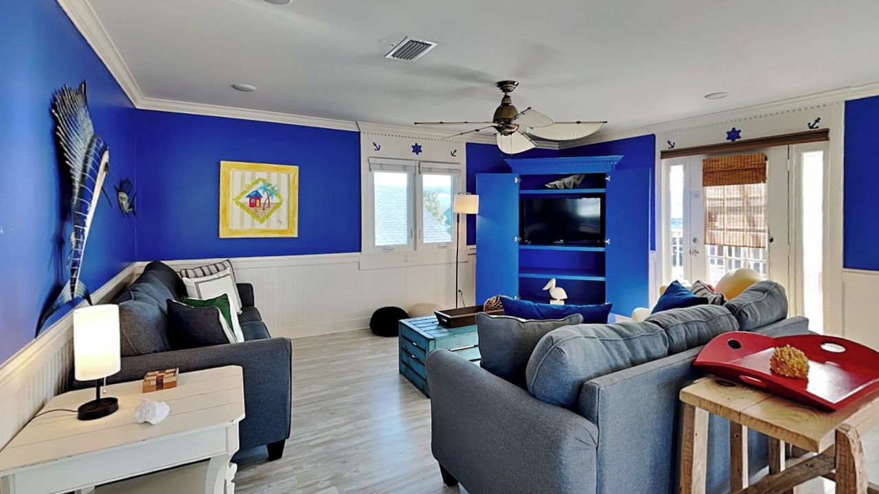 Photo of Livingroom in Crescent Beach
