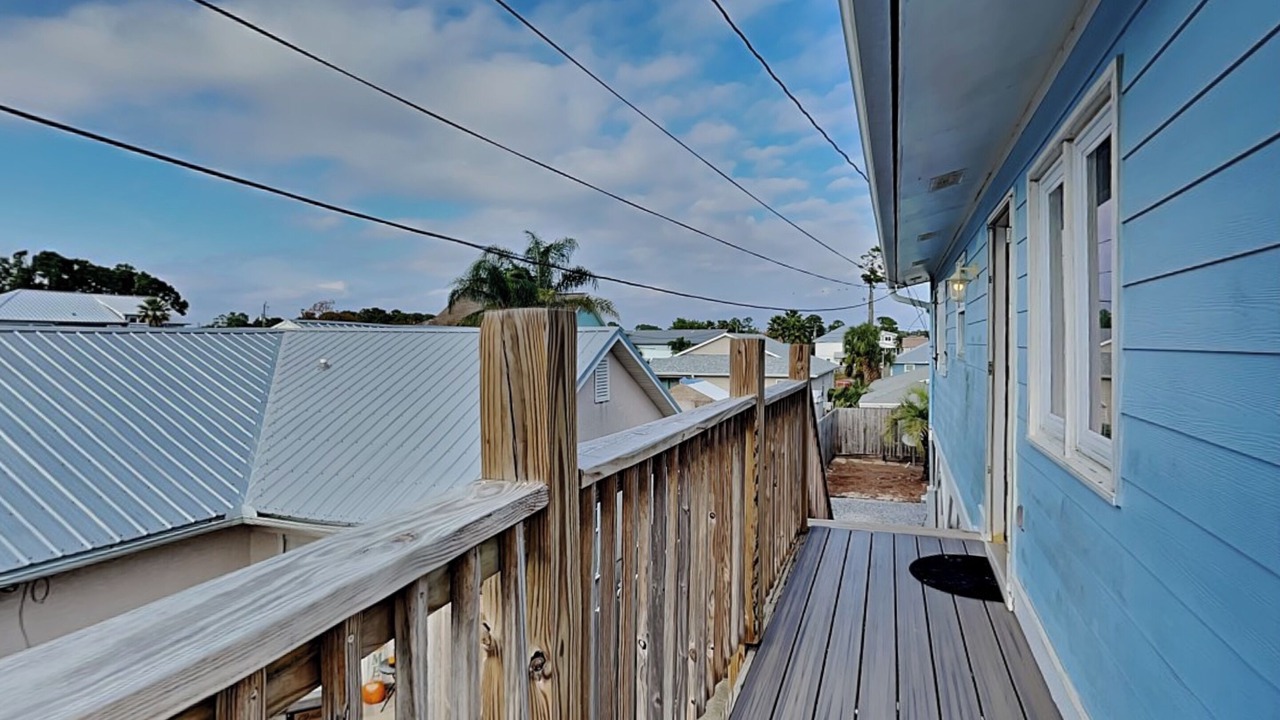 Photo of Patio Balcony in Crescent Beach