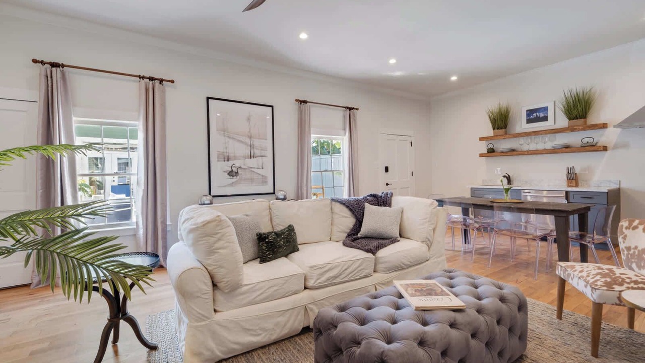 Photo of Livingroom in Saint Thomas Development