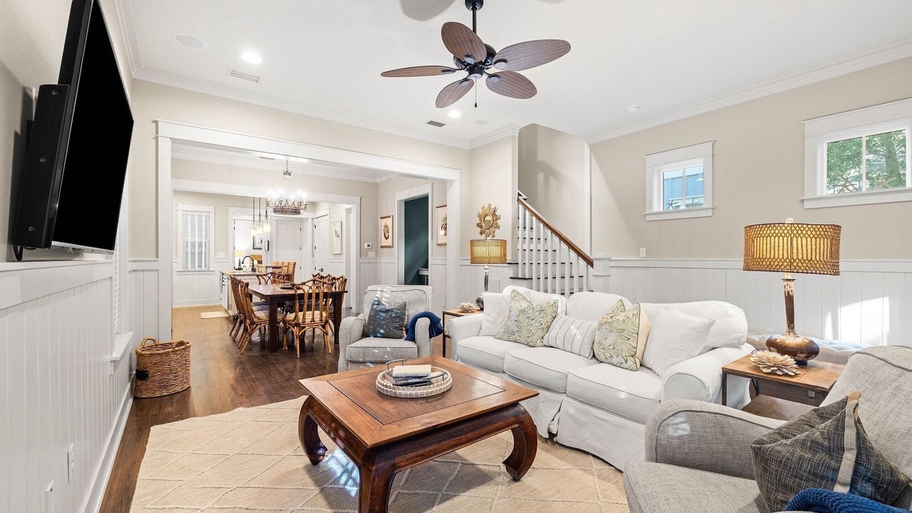 Photo of Livingroom in Sugarwood Beach