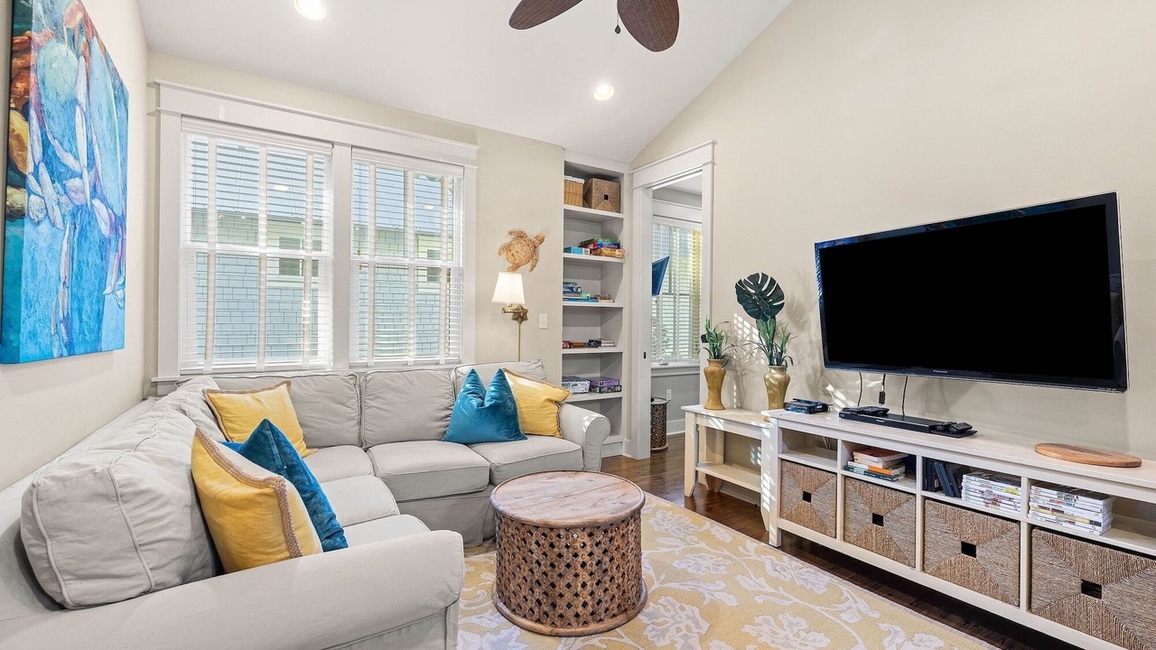 Photo of Livingroom in Sugarwood Beach