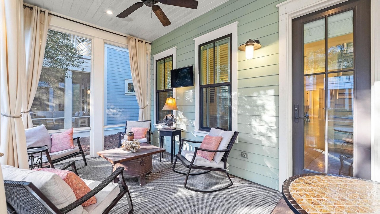 Photo of Patio Balcony in Sugarwood Beach