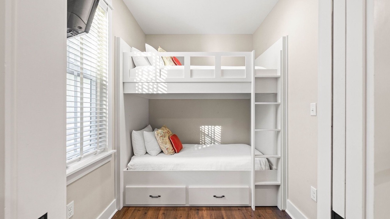 Photo of Bedroom in Sugarwood Beach