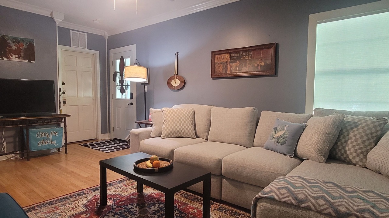 Photo of Livingroom in Grand Bay
