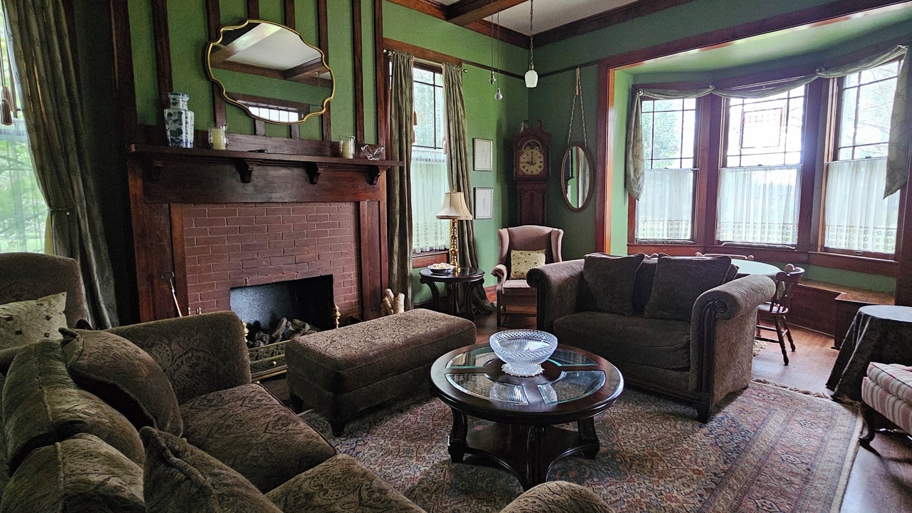 Photo of Livingroom in Greensboro