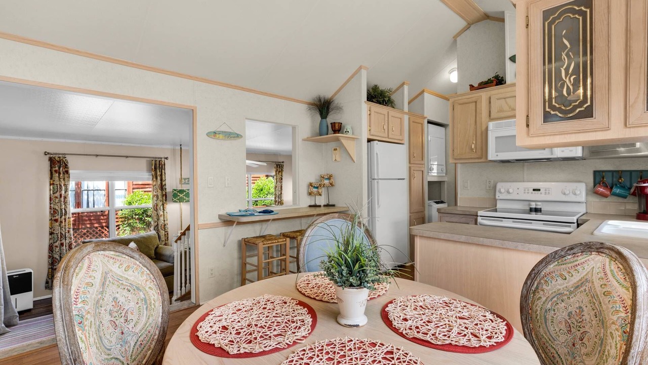 Photo of Bedroom in Upper Grand Lagoon