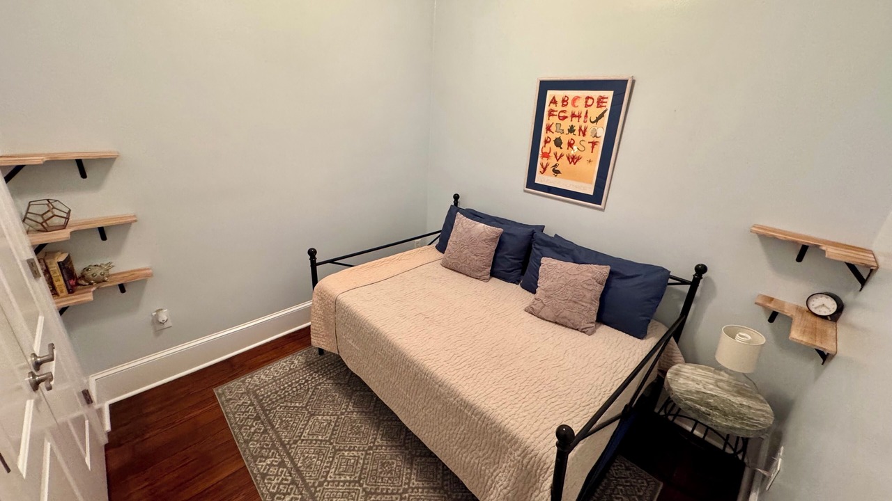Photo of Bedroom in Mid-City