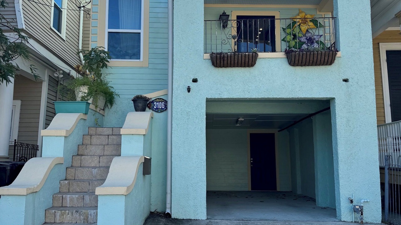 Photo of Outdoor in Mid-City