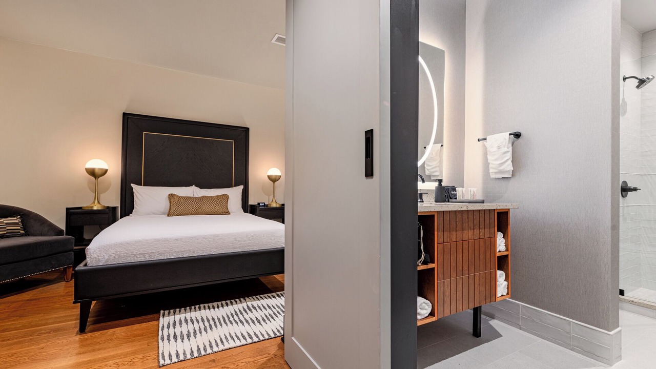 Photo of Bathroom in Central Business District