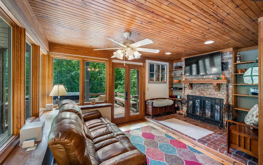 Photo of Livingroom in Cedar Bluff