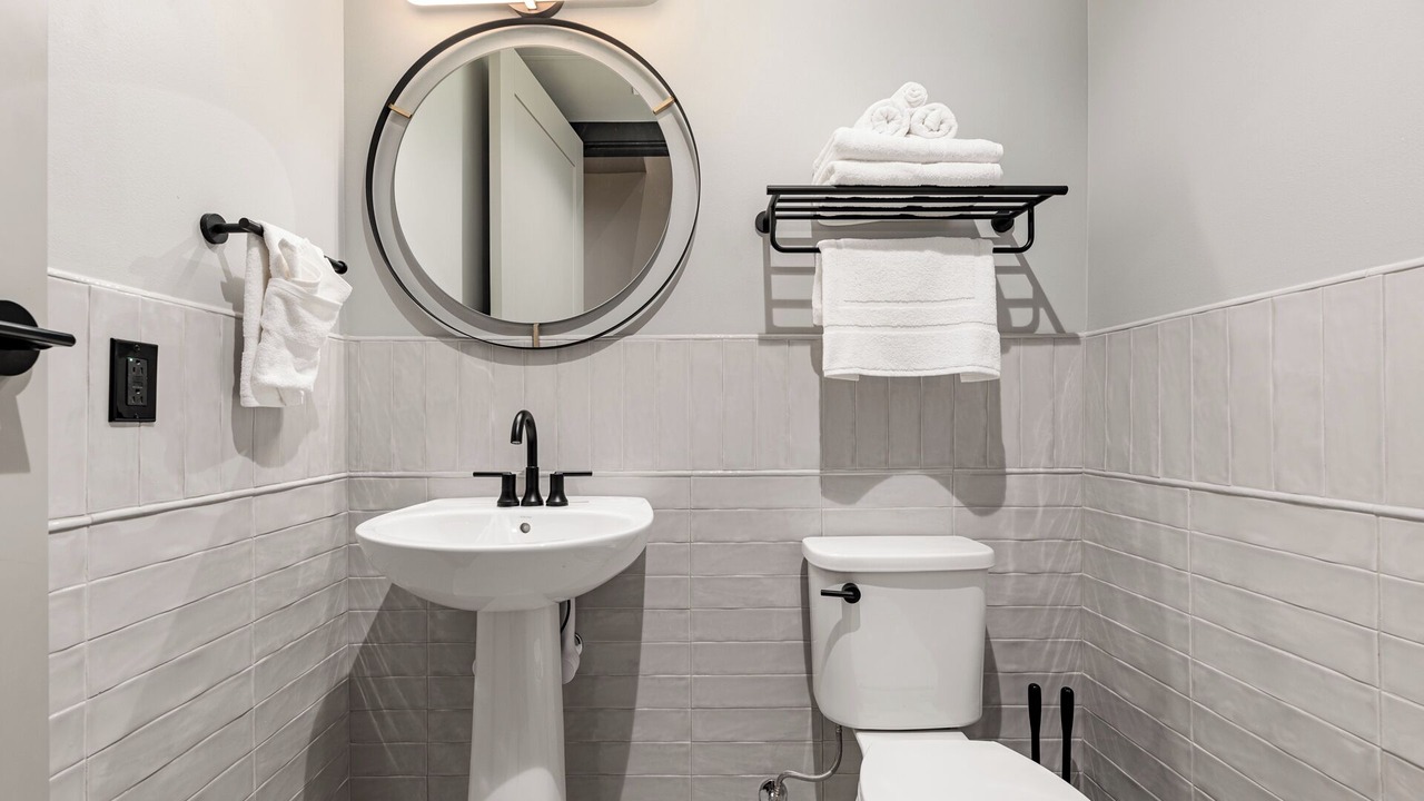 Photo of Bathroom in Central Business District