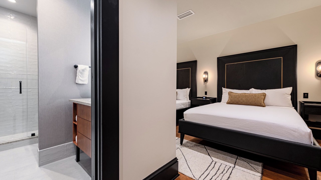 Photo of Bathroom in Central Business District