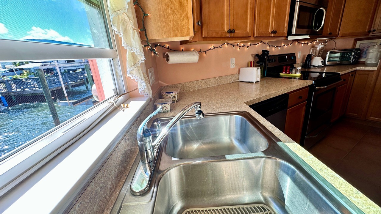 Photo of Kitchen in Nettles Island