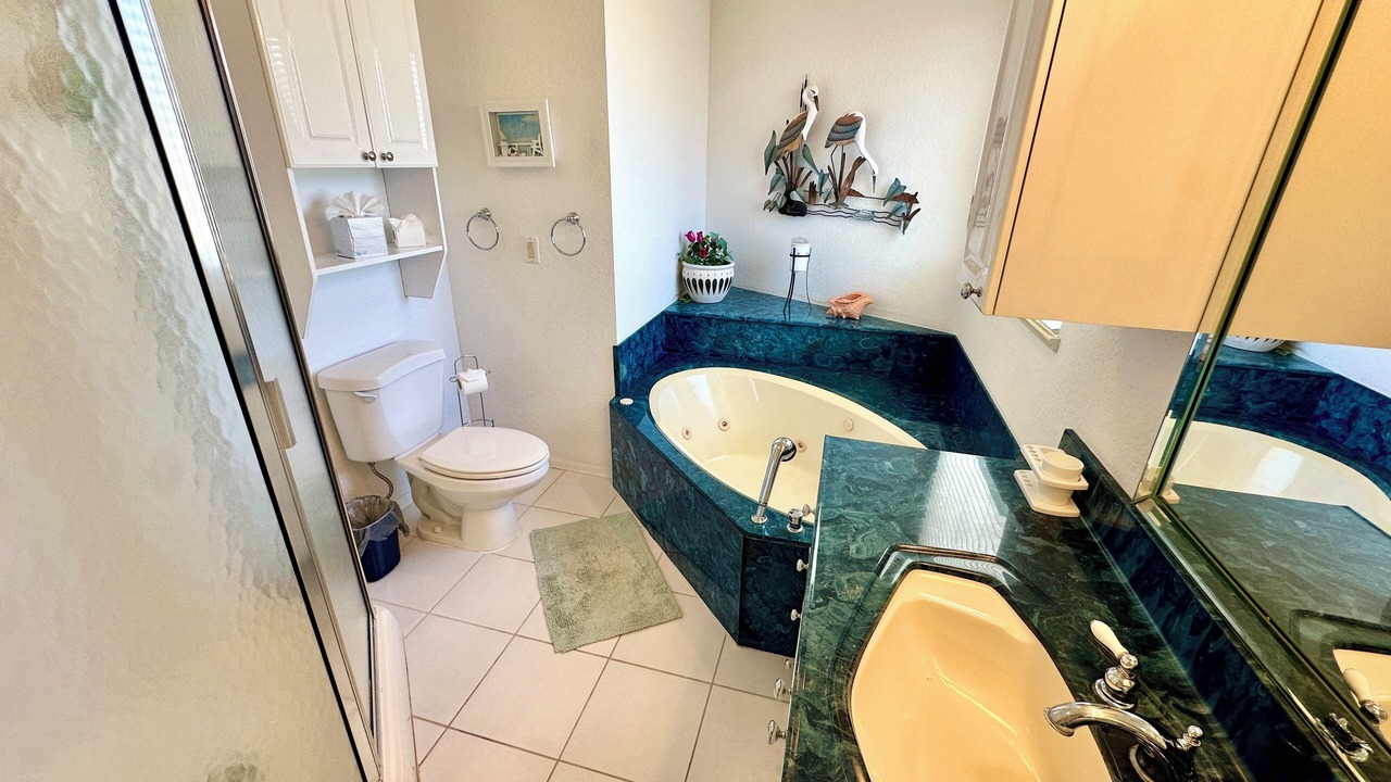 Photo of Bathroom in Nettles Island