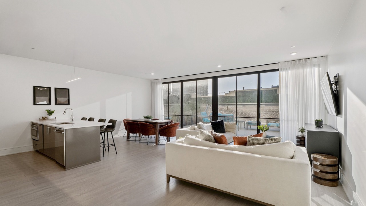 Photo of Livingroom in Central Business District
