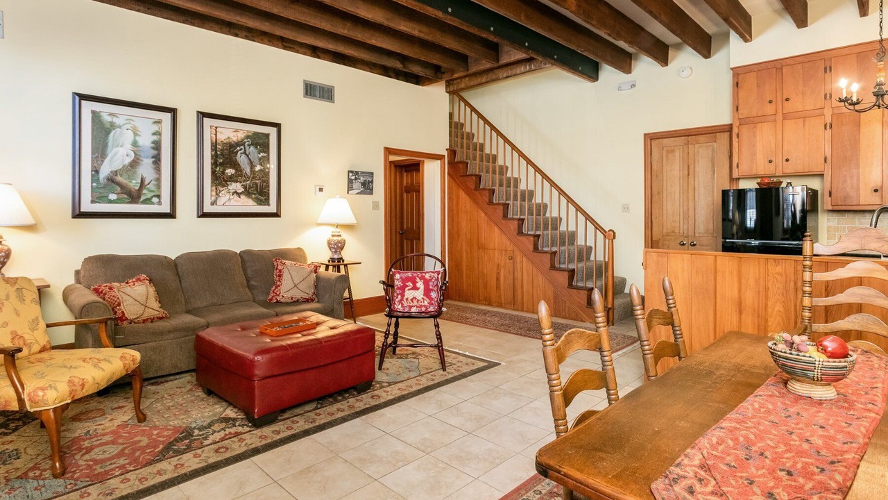 Photo of Livingroom in Natchez