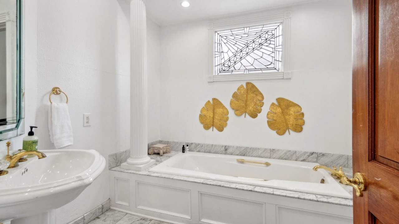 Photo of Bathroom in Broadmoor